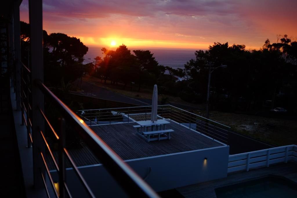 Ferienwohnung Camps Bay Loft With Stunning Mountain And Ocean Views Kapstadt Exterior foto